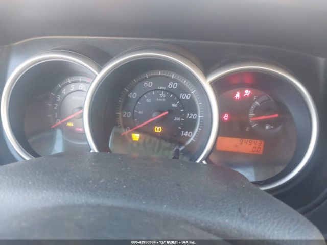 Nissan Versa 1.8 S Image 9