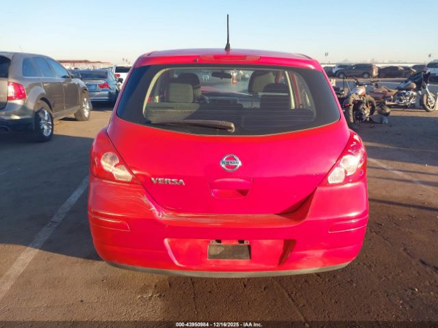 Nissan Versa 1.8 S Image 6