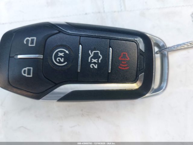 Ford Fusion Titanium Image 14