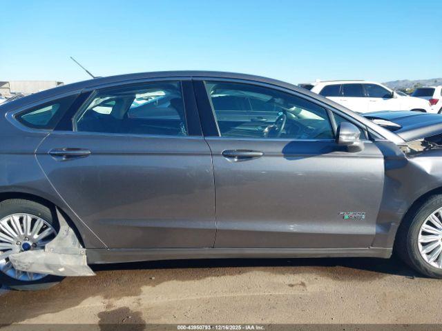 Ford Fusion Titanium Image 8