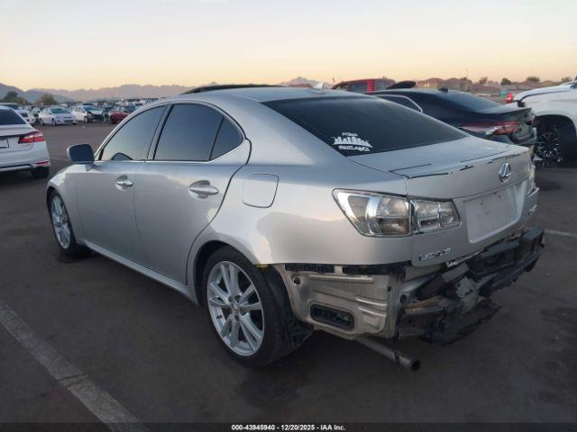 Lexus Is Image 3