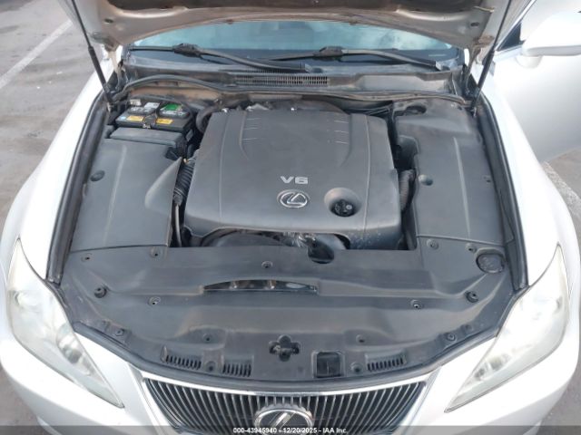 Lexus Is Image 9