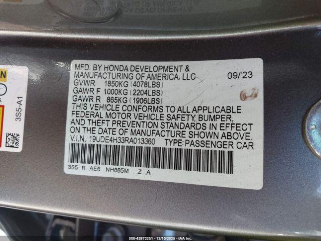 Acura Integra A-spec Image 8