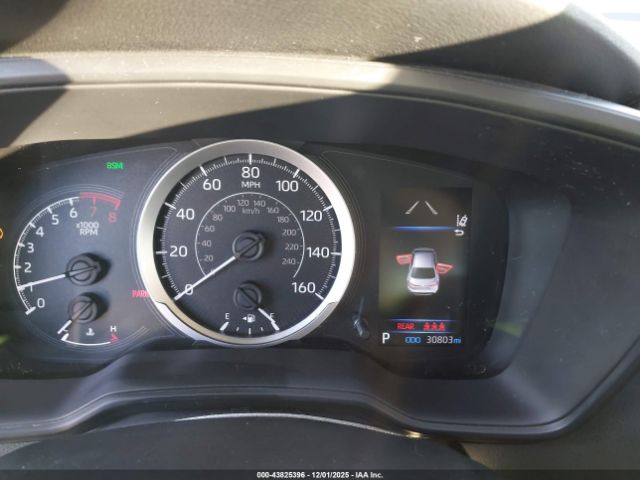 Toyota Corolla Le Image 14