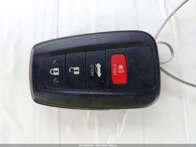 Toyota Corolla Le Image 9