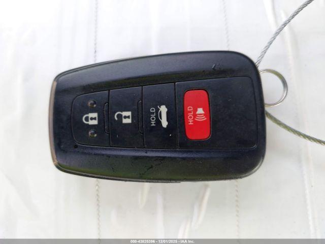 Toyota Corolla Le Image 9