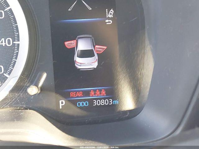 Toyota Corolla Le Image 11