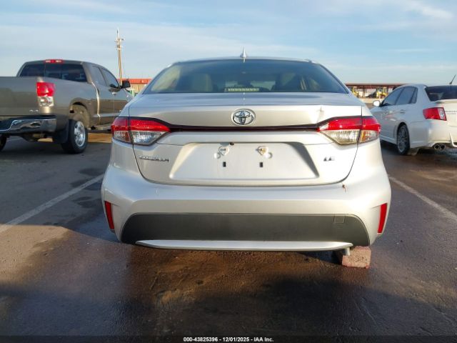 Toyota Corolla Le Image 13