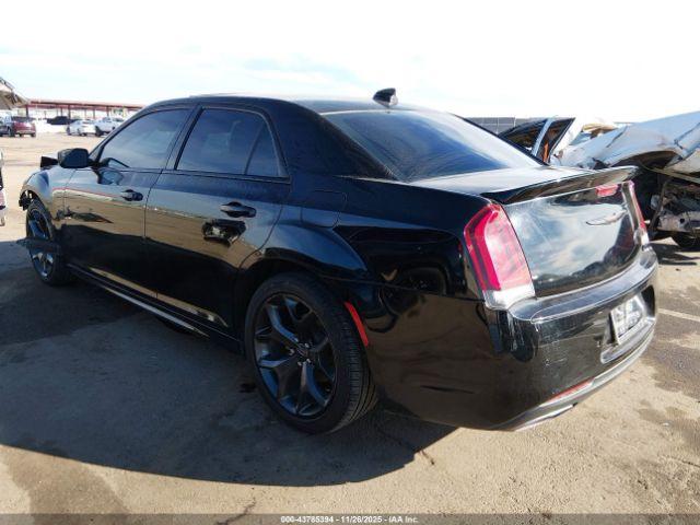 Chrysler 300 300s Image 14