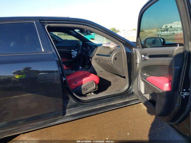 Chrysler 300 300s Image 7