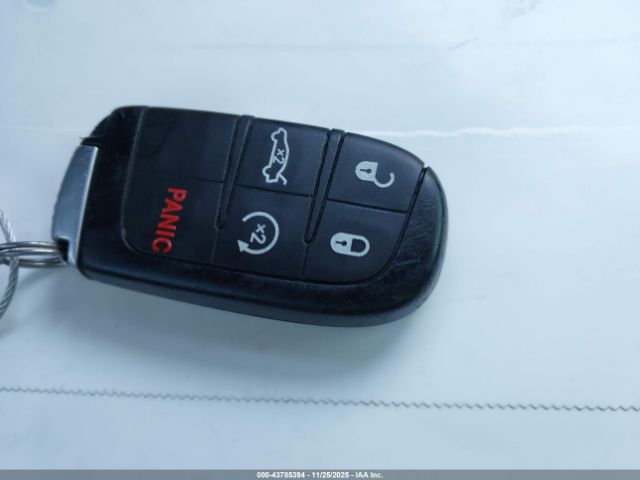 Chrysler 300 300s Image 17