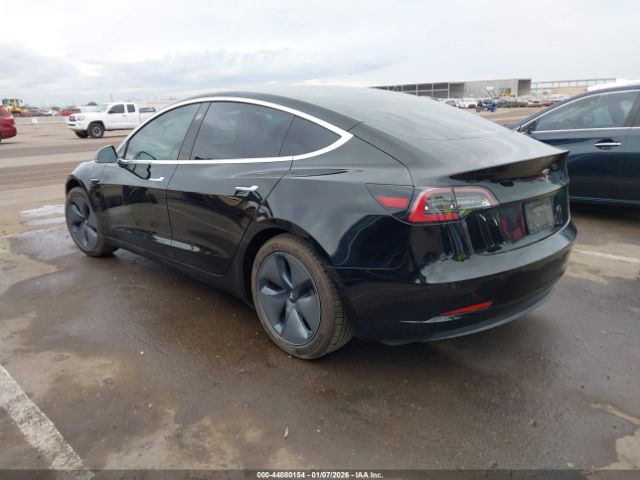 Tesla Model 3 Image 14