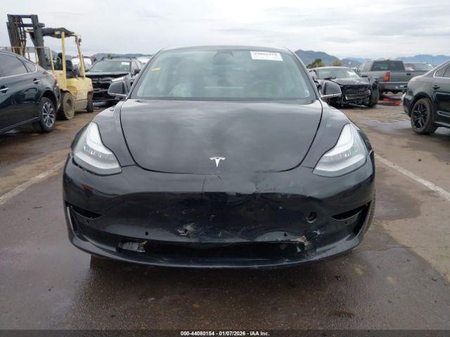 Tesla Model 3 Image 16