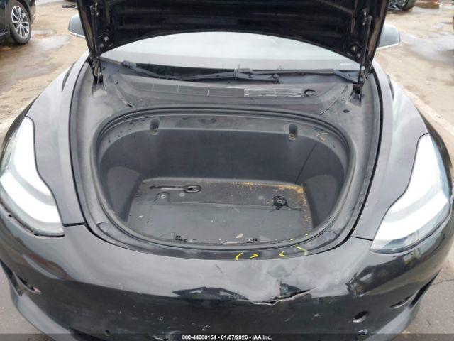 Tesla Model 3 Image 13