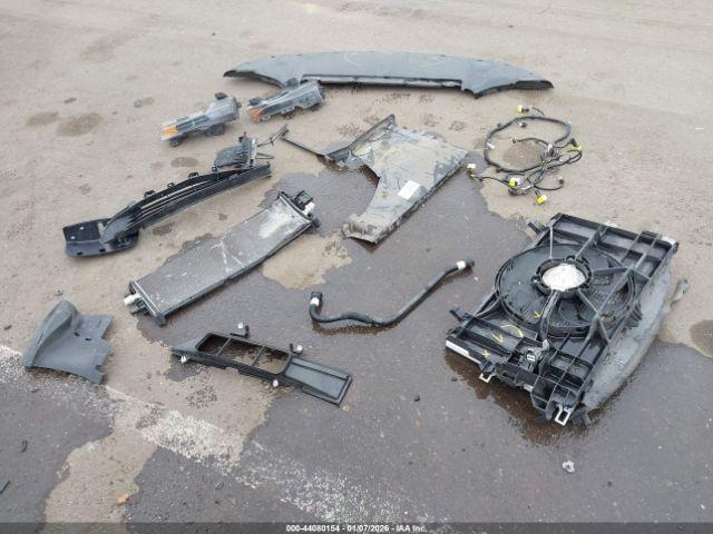 Tesla Model 3 Image 4