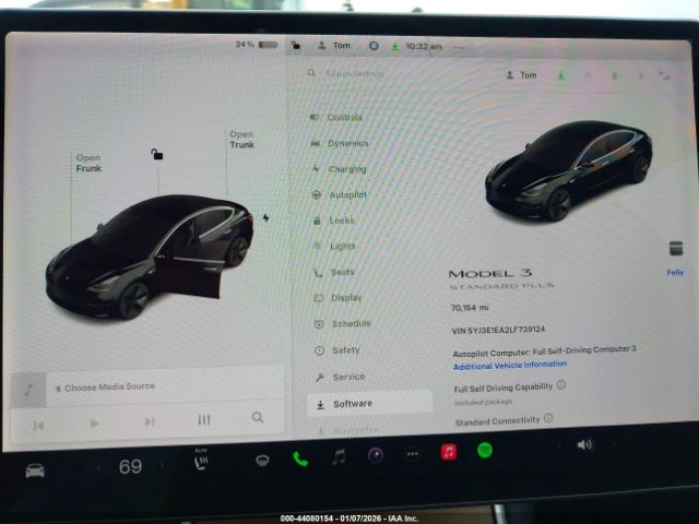 Tesla Model 3 Image 9
