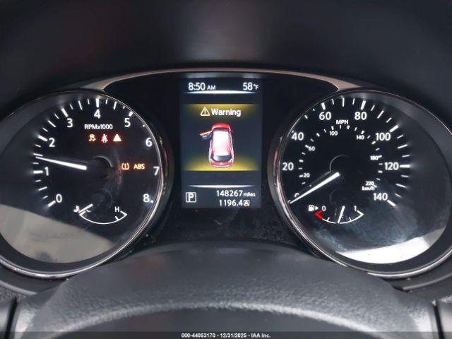 Nissan Rogue S Image 3