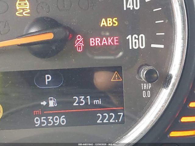 MINI Hardtop Cooper Image 16