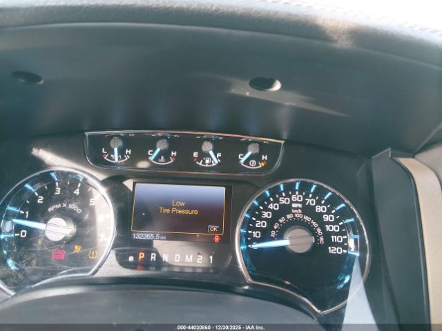 Ford F-150 Lariat Image 11