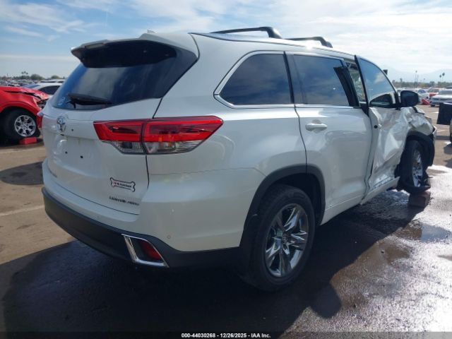 Toyota Highlander Limited Platinum Image 8