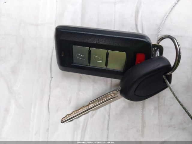 Mitsubishi Outlander Se Image 7