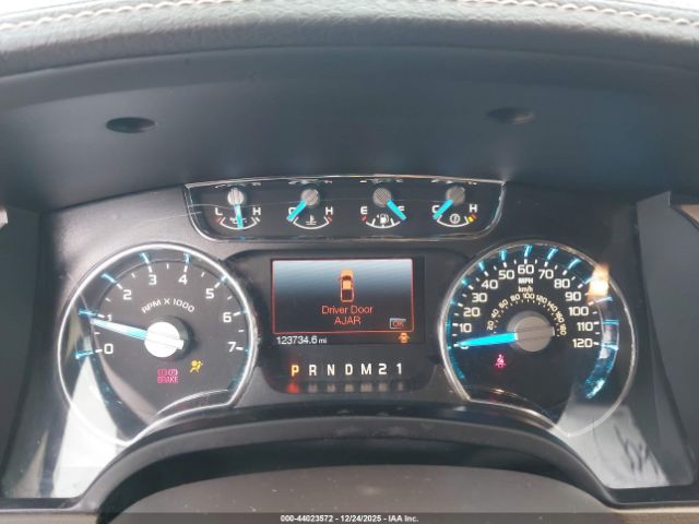 Ford F-150 Lariat Image 8