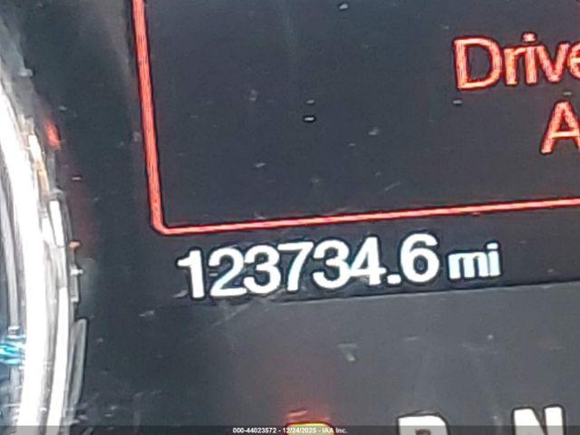 Ford F-150 Lariat Image 13