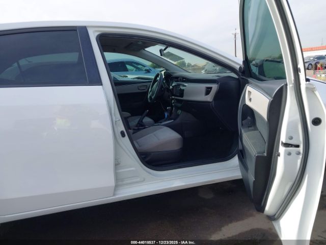 Toyota Corolla Le Image 5