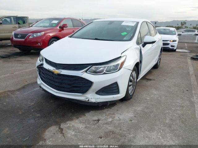 Chevrolet Cruze Ls Image 6