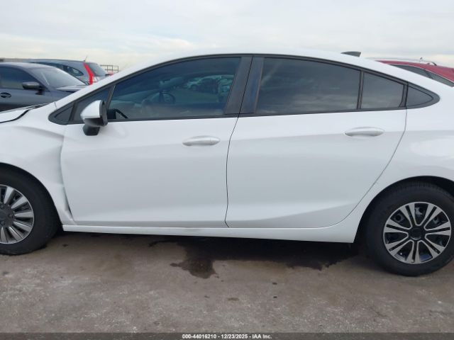 Chevrolet Cruze Ls Image 15