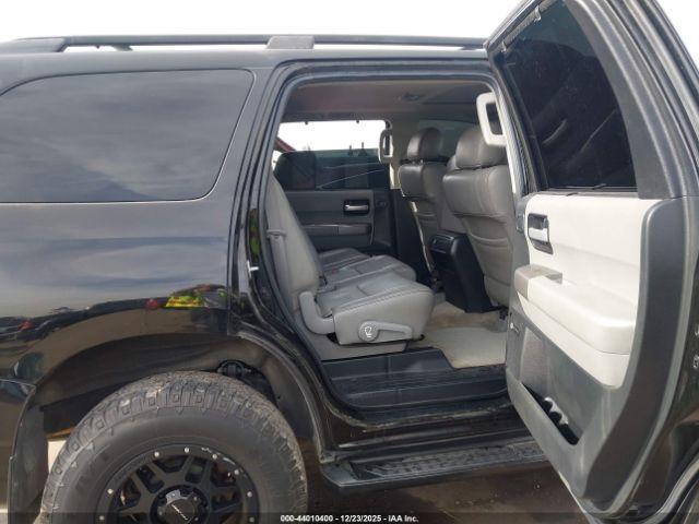 Toyota Sequoia Limited 5.7l V8 Image 10