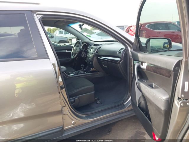 Kia Sorento Lx V6 Image 2