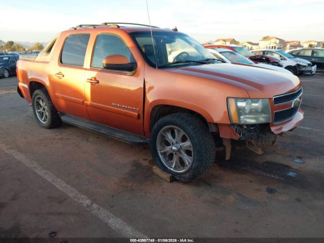  Salvage Chevrolet Avalanche 1500