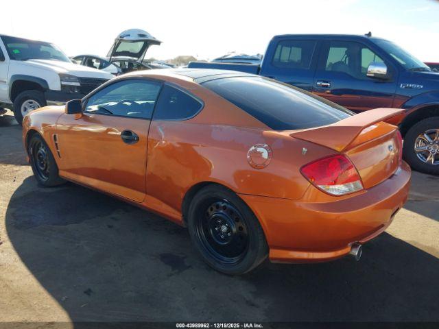 Hyundai Tiburon Image 10