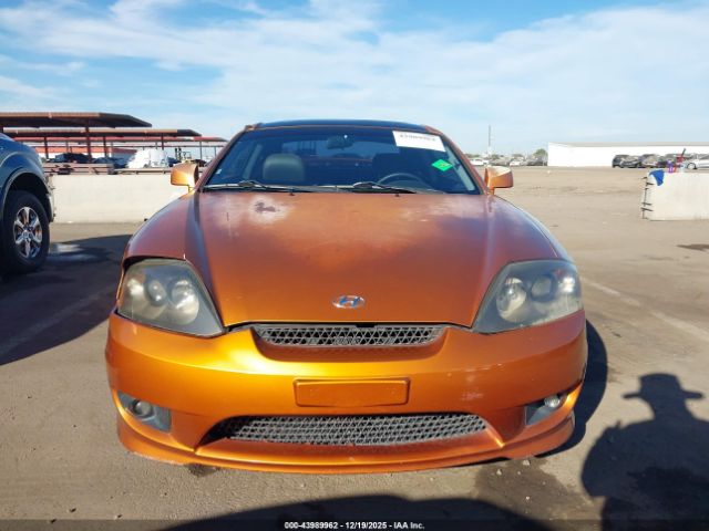 Hyundai Tiburon Image 7