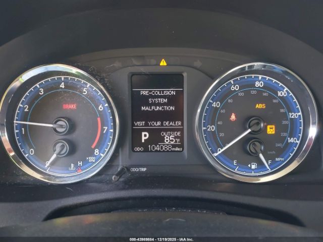 Toyota Corolla Le Image 15