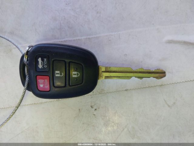 Toyota Corolla Le Image 14