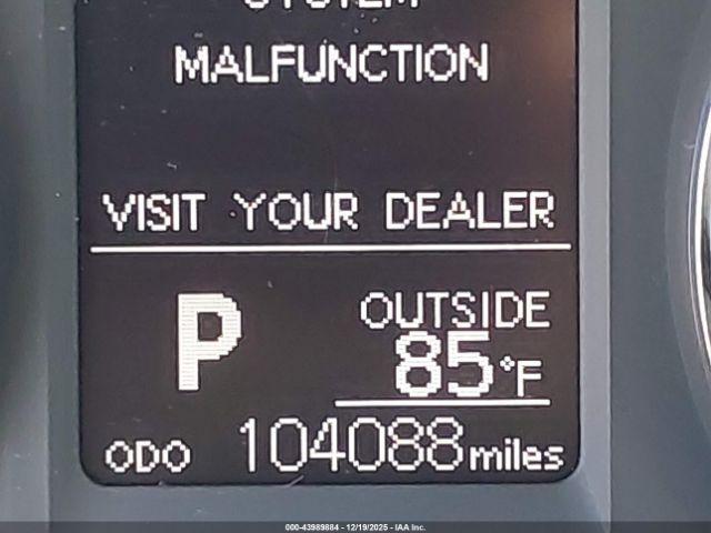 Toyota Corolla Le Image 10