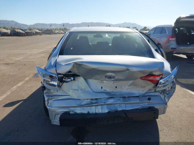 Toyota Corolla Le Image 12