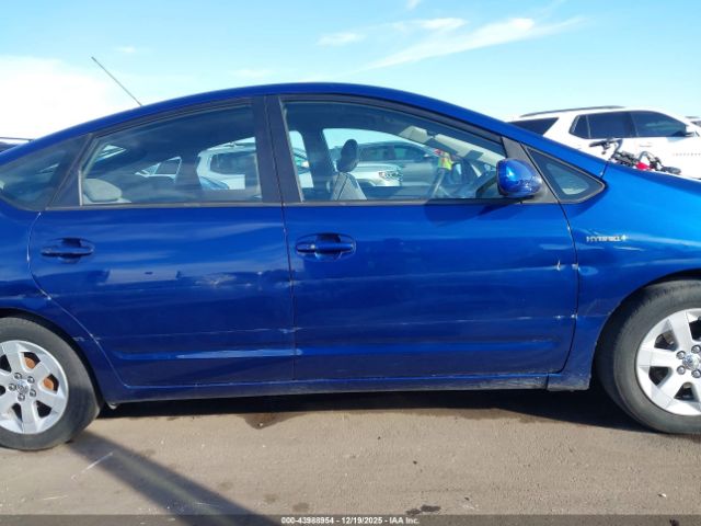 Toyota Prius Image 12