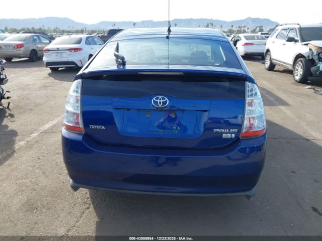 Toyota Prius Image 2