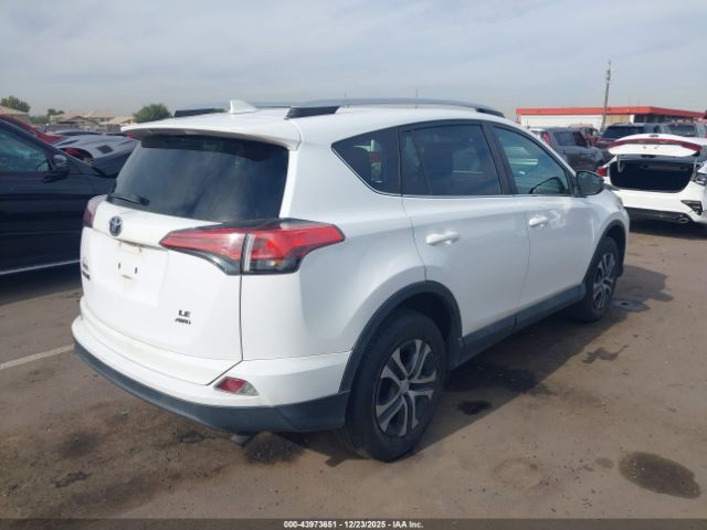 Toyota RAV4 Le Image 4