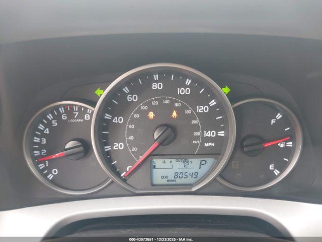 Toyota RAV4 Le Image 16