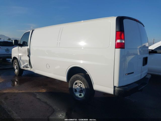 Chevrolet Express Work Van Image 7