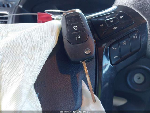 Ford Explorer Image 7