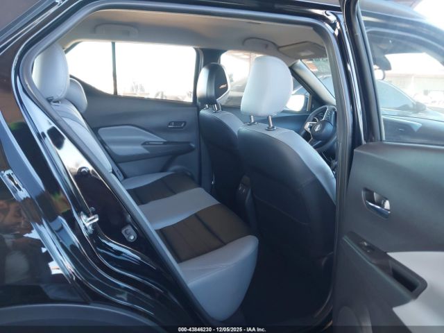 Nissan Kicks Sr Xtronic Cvt Image 8