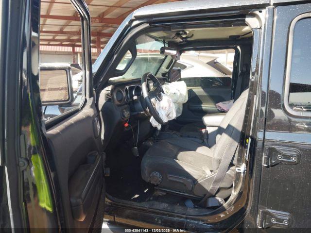 Jeep Wrangler Willys Sport 4x4 Image 16