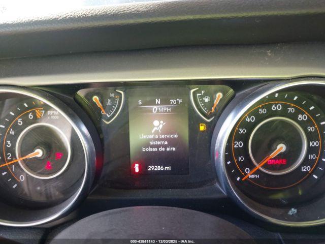 Jeep Wrangler Willys Sport 4x4 Image 15