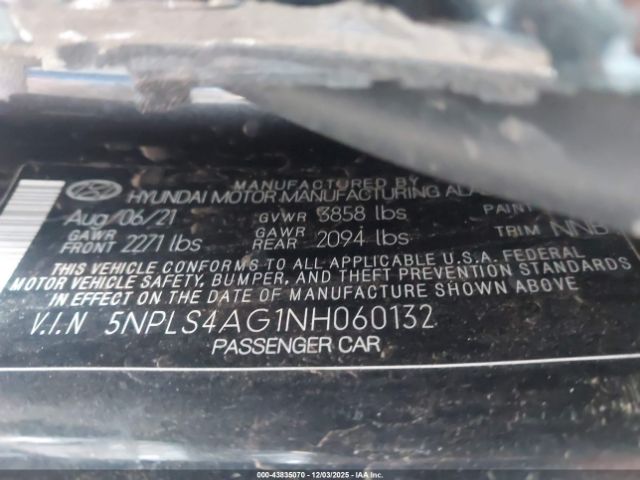 Hyundai ELANTRA Sel Image 2