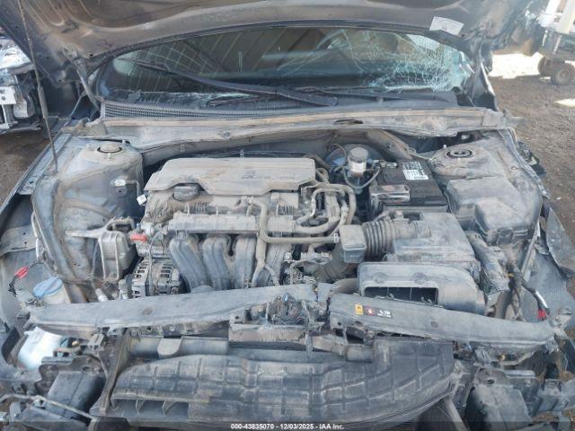 Hyundai ELANTRA Sel Image 3